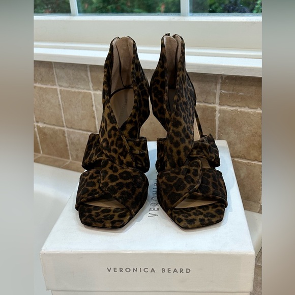 NWT Veronica Beard leopard print heels size 10 with Box and dustcover - Picture 13 of 14